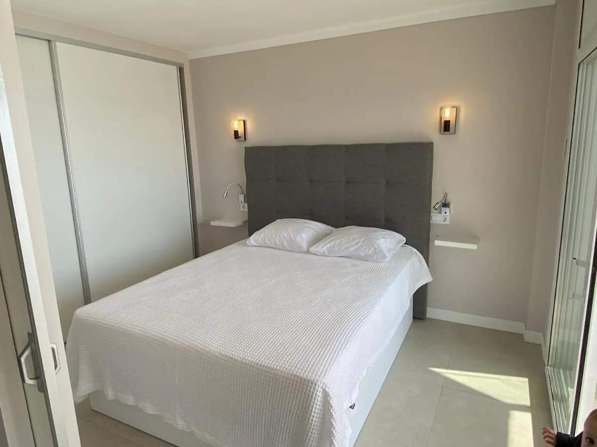 Apartmán Roses Europa 60